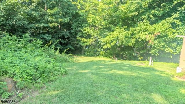 31 Hewitt Rd, West Milford Twp., NJ 07421