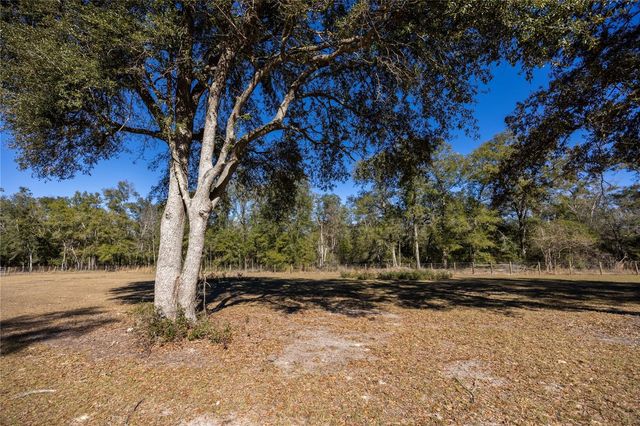 847 SW APPLEWOOD GLEN, Fort White, FL 32038