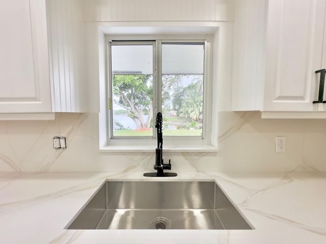 6811 NW 32nd Avenue, Fort Lauderdale, FL 33309