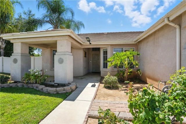 31309 Van Ruysdael Ln, Winchester, CA 92596