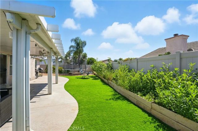 31309 Van Ruysdael Ln, Winchester, CA 92596