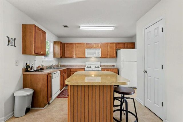 6613 Pamplona Place, South Fulton, GA 30349