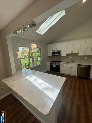 50 Thornton, North Haledon, NJ 07508