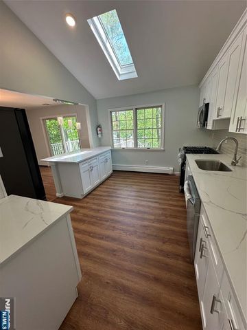 50 Thornton, North Haledon, NJ 07508