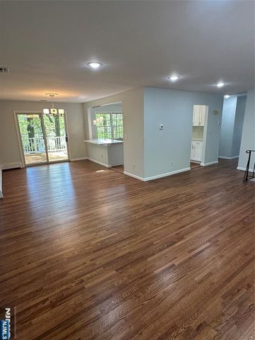 50 Thornton, North Haledon, NJ 07508