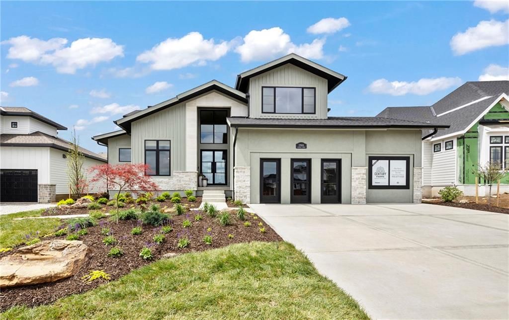 17008 Rosehill Street, Overland Park, KS 66221