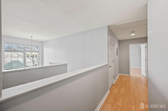 189 Sunshine Drive, Piscataway, NJ 08854