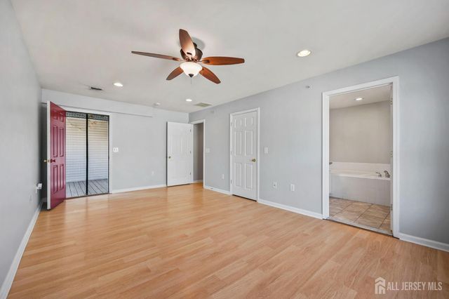 189 Sunshine Drive, Piscataway, NJ 08854