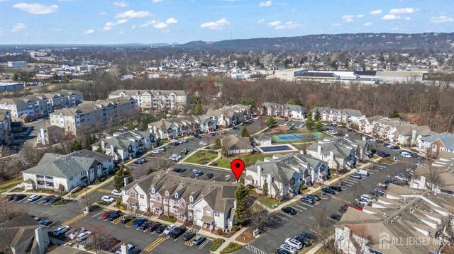 189 Sunshine Drive, Piscataway, NJ 08854