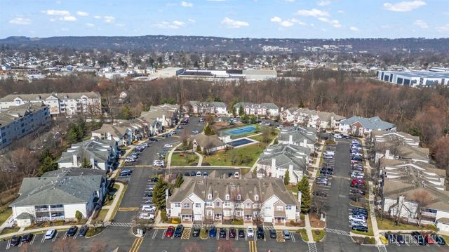 189 Sunshine Drive, Piscataway, NJ 08854