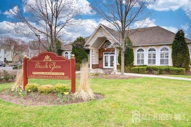 189 Sunshine Drive, Piscataway, NJ 08854