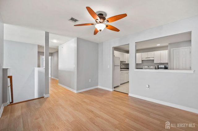 189 Sunshine Drive, Piscataway, NJ 08854