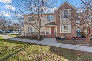 189 Sunshine Drive, Piscataway, NJ 08854