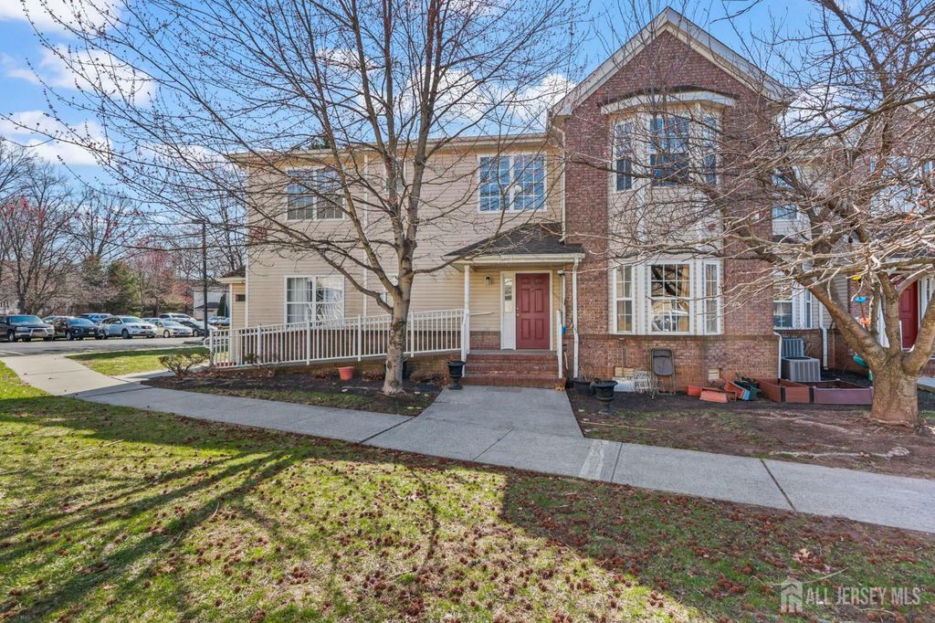 189 Sunshine Drive, Piscataway, NJ 08854