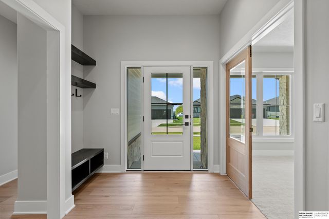 3642 Wilderness Hills Boulevard, Lincoln, NE 68516