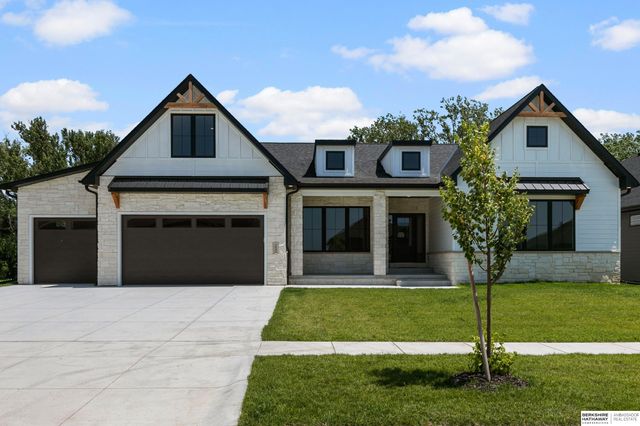 3642 Wilderness Hills Boulevard, Lincoln, NE 68516