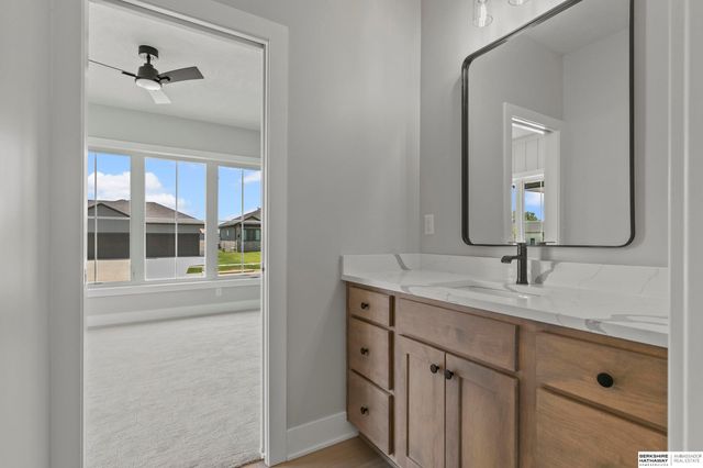 3642 Wilderness Hills Boulevard, Lincoln, NE 68516