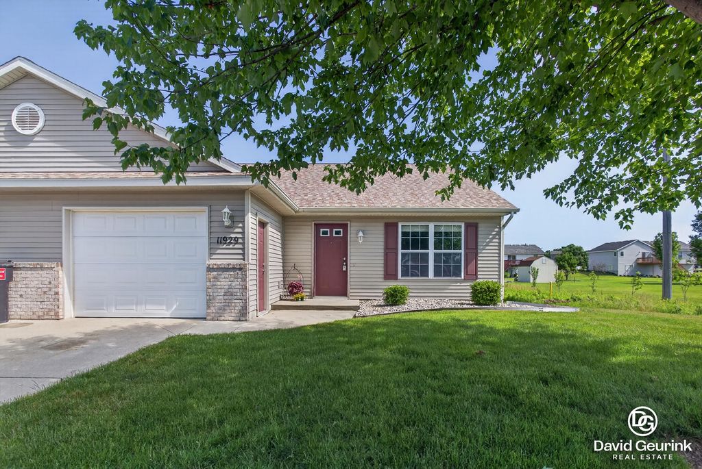 11929 Bush Court 26, Holland, MI 49424