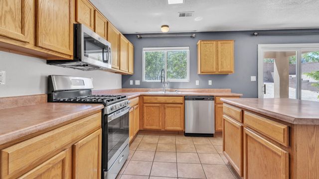 1536 San Pedro Road NE, Rio Rancho, NM 87144