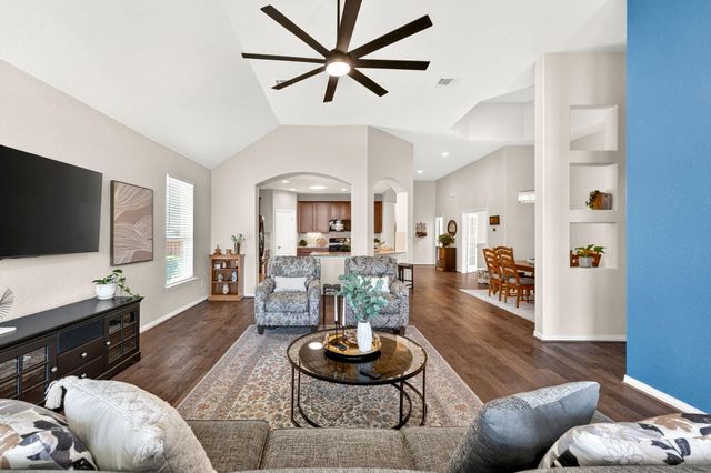 136 Joseph DR, Buda, TX 78610