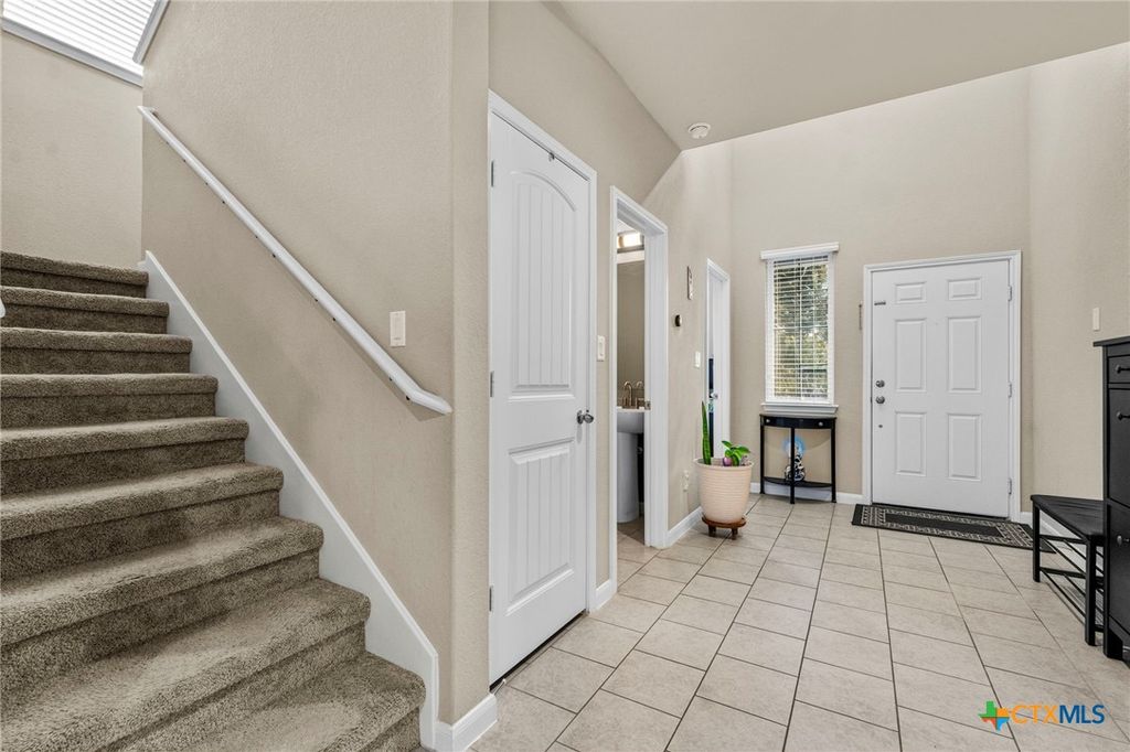 Image 22 of property listing at 673 sheridan park, New Braunfels, TX 78130
