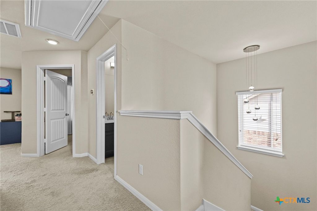 Image 26 of property listing at 673 sheridan park, New Braunfels, TX 78130