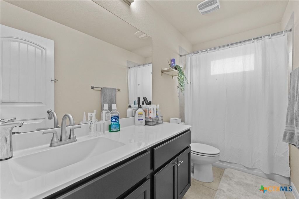 Image 27 of property listing at 673 sheridan park, New Braunfels, TX 78130