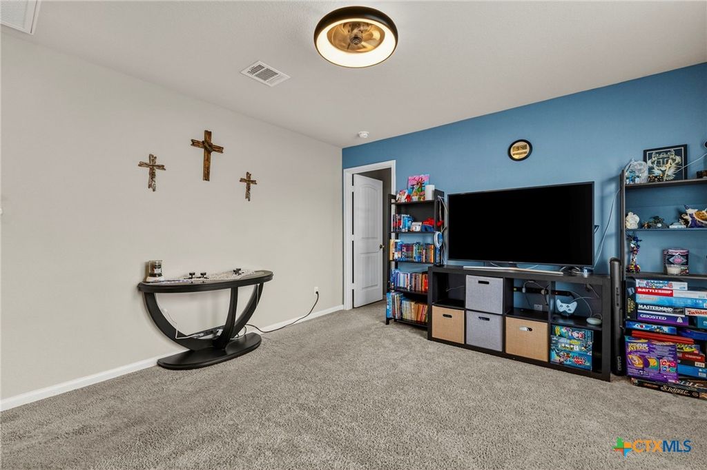 Image 30 of property listing at 673 sheridan park, New Braunfels, TX 78130