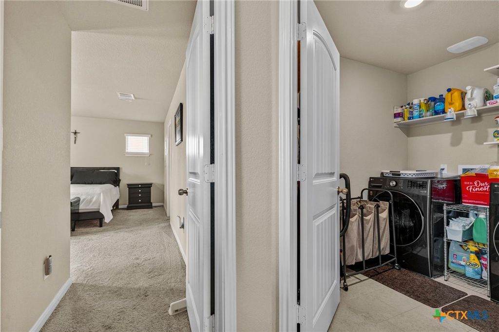 Image 31 of property listing at 673 sheridan park, New Braunfels, TX 78130