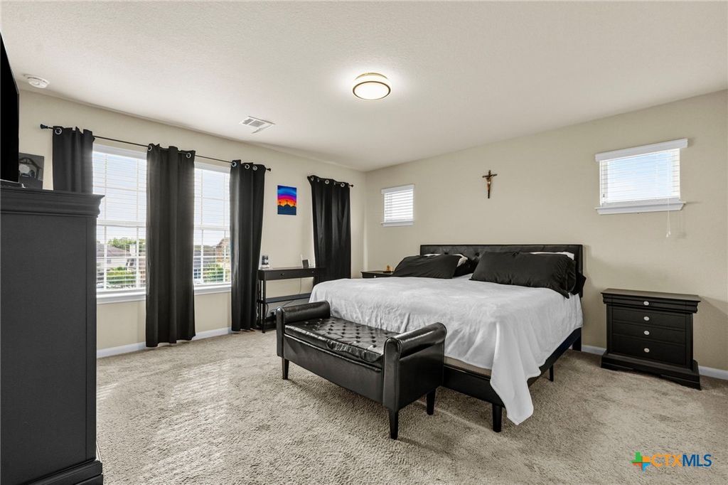Image 35 of property listing at 673 sheridan park, New Braunfels, TX 78130