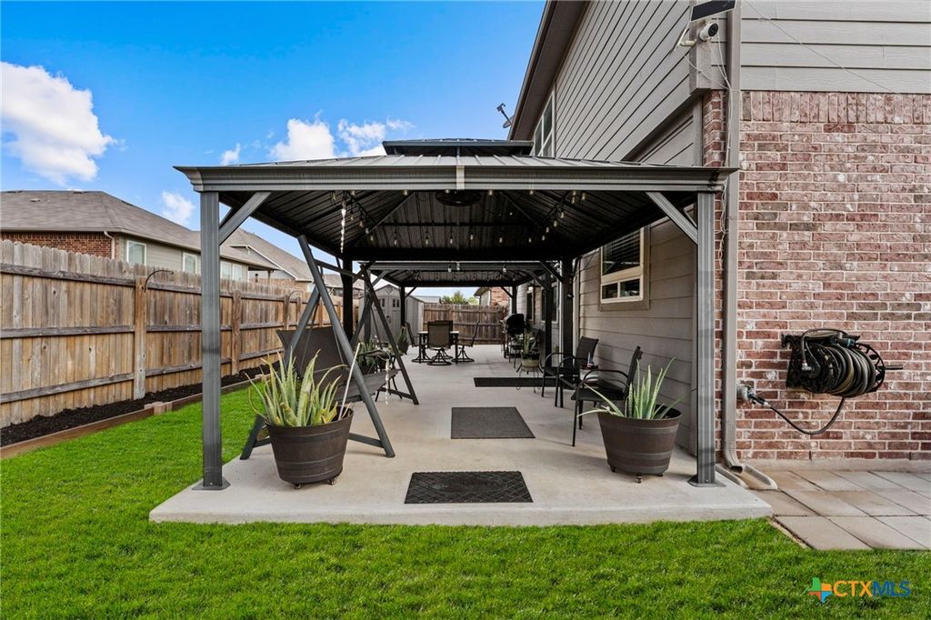 Image 41 of property listing at 673 sheridan park, New Braunfels, TX 78130