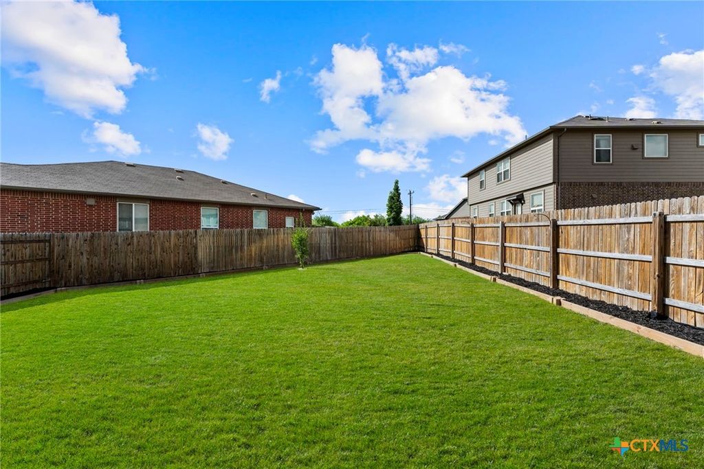 Image 43 of property listing at 673 sheridan park, New Braunfels, TX 78130