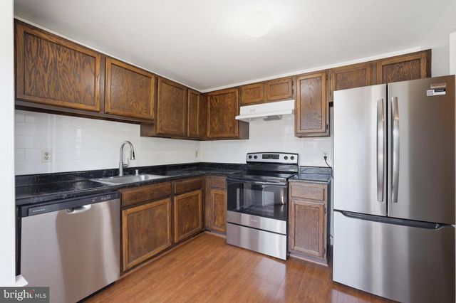 2915 PINEY GROVE CT, Fairfax, VA 22031