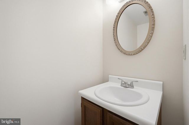 2915 PINEY GROVE CT, Fairfax, VA 22031