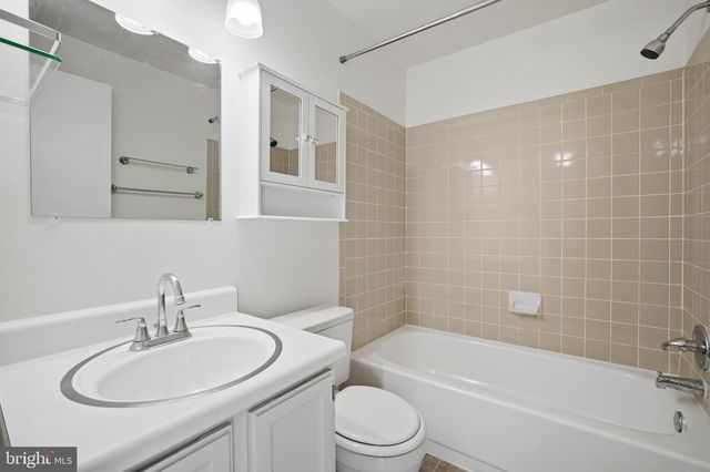 2915 PINEY GROVE CT, Fairfax, VA 22031