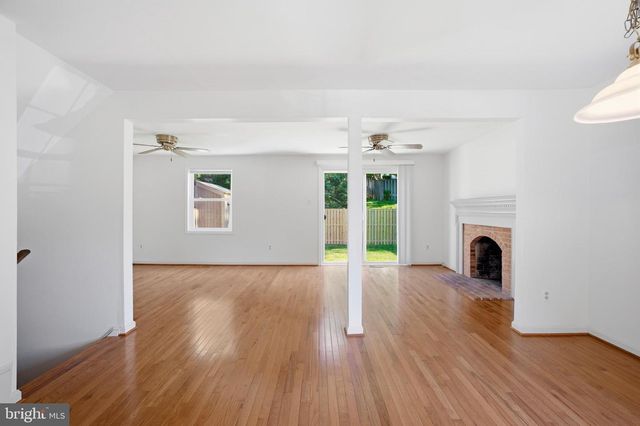 2915 PINEY GROVE CT, Fairfax, VA 22031