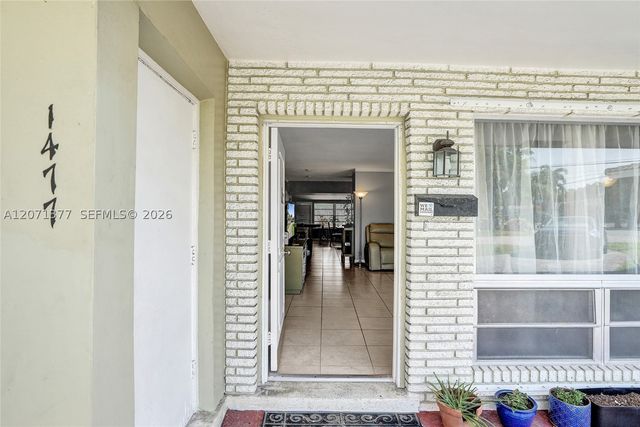 1477 NE 55th St, Fort Lauderdale, FL 33334