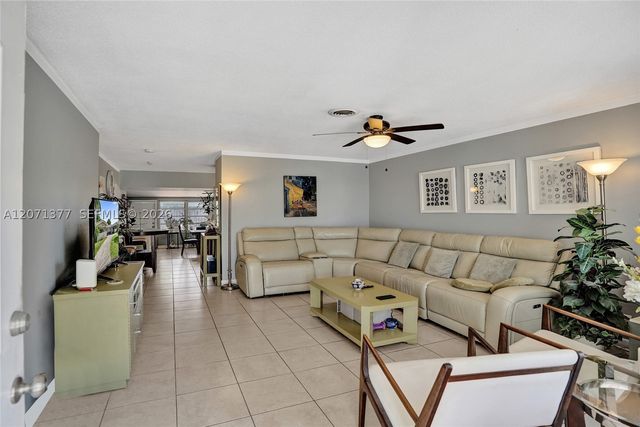 1477 NE 55th St, Fort Lauderdale, FL 33334