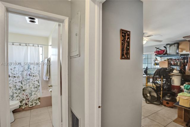 1477 NE 55th St, Fort Lauderdale, FL 33334