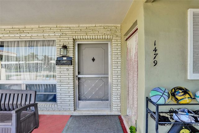1477 NE 55th St, Fort Lauderdale, FL 33334