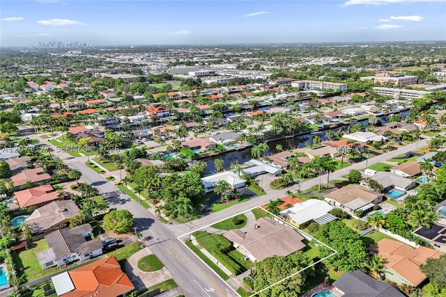 1477 NE 55th St, Fort Lauderdale, FL 33334