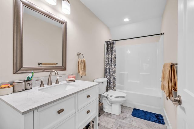 212 Roberts Meadow Loop, Spartanburg, SC 29307