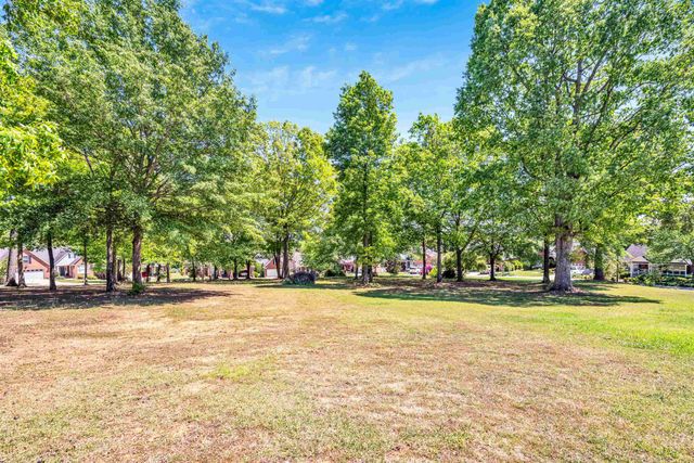 212 Roberts Meadow Loop, Spartanburg, SC 29307