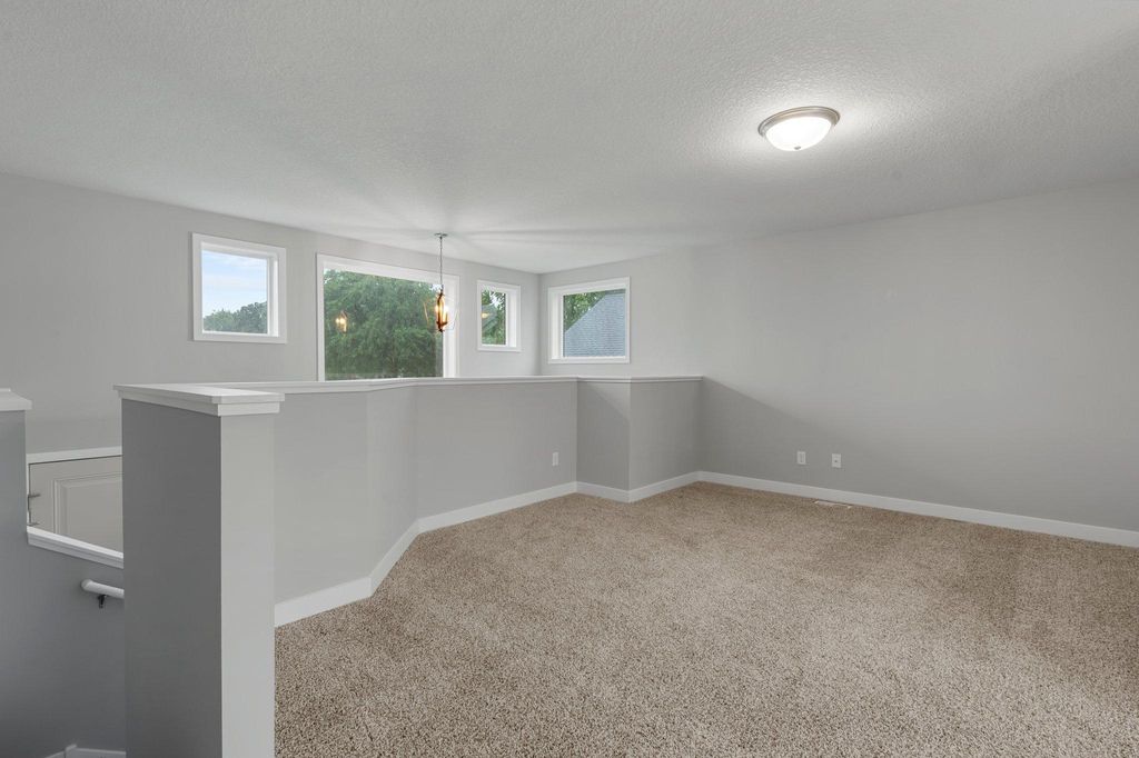 337 Ridge Road, Le Sueur, MN 56058 — photo 4