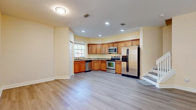 2558 SE Pineland Drive, Port St Lucie, FL 34952