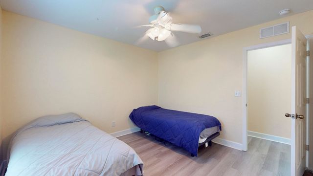 2558 SE Pineland Drive, Port St Lucie, FL 34952