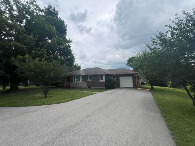 418 Richmond Road, Berea, KY 40403