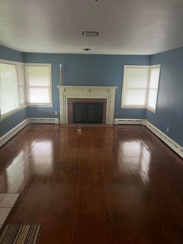 418 Richmond Road, Berea, KY 40403