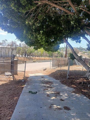 2530 Cherimoya, Vista, CA 92084