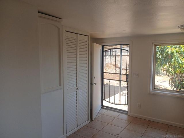 2530 Cherimoya, Vista, CA 92084